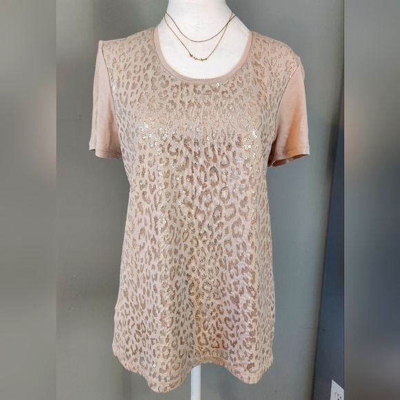 LOFT Tops - LOFT Short Sleeve Tee Shirt. Size Medium